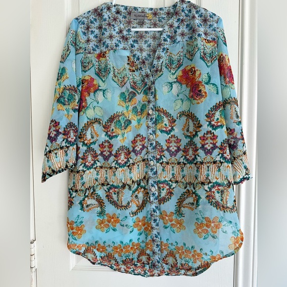 Anthropologie Tops - Figueroa and Flower Top Womens Large BOHO Blouse Roll Tab Blue Floral